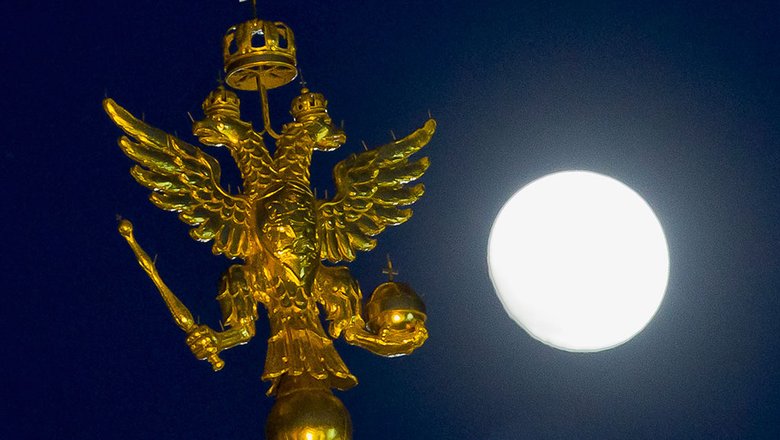 РАН рекомендовала отложить создание лунной ракеты после доклада Рогозина
