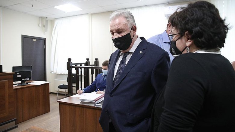 Бывшего главу Хабаровского края Ишаева приговорили к условному сроку