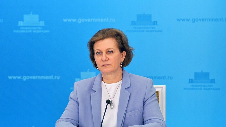 Попова заявила, что Россия лучше других стран проходит пандемию