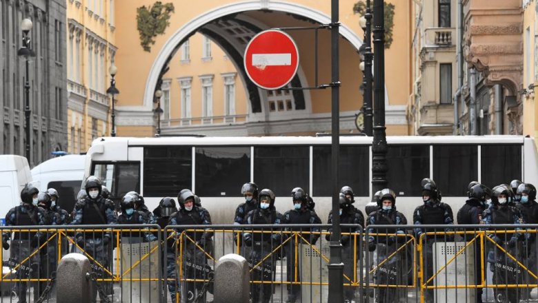 Рэпера Оксимирона задержали на несогласованной акции в Санкт-Петербурге