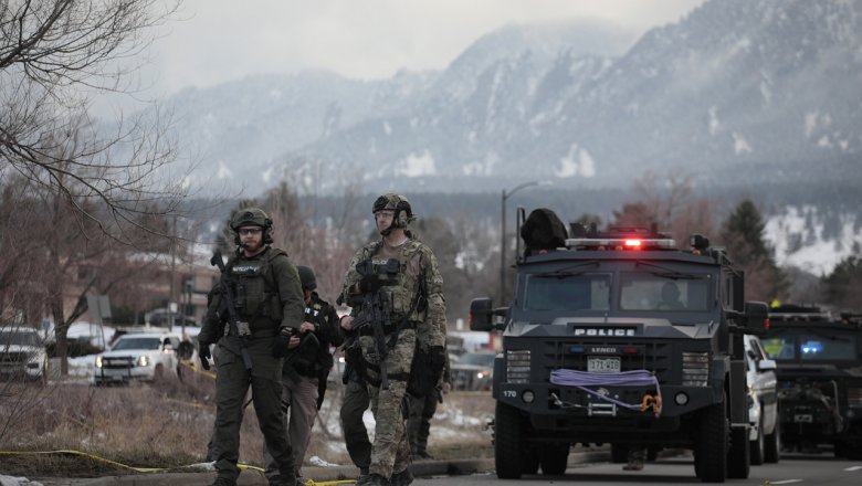 Число жертв стрельбы в Колорадо выросло до десяти человек
