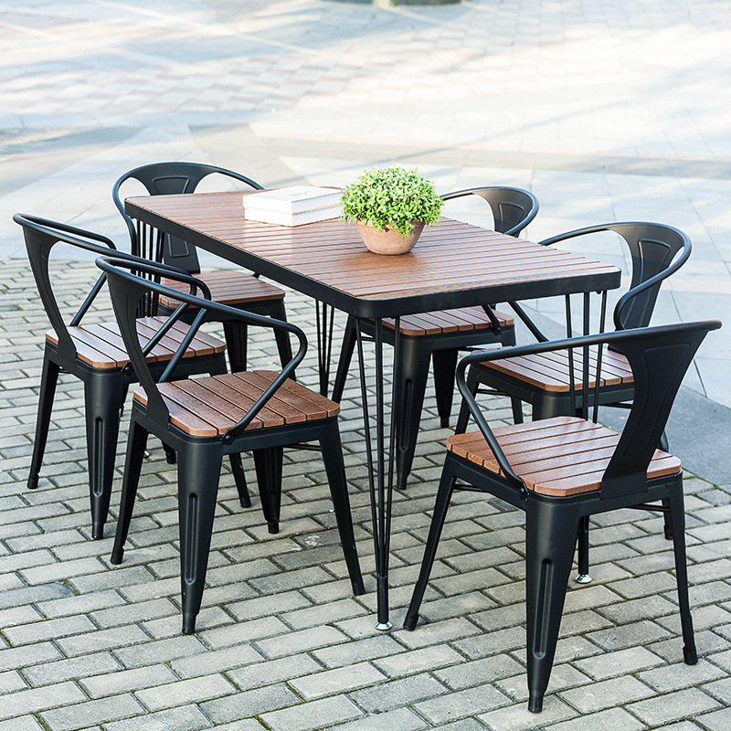 Столы для летнего кафе