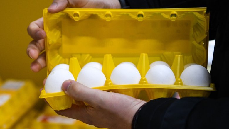 Цены всмятку: в России начали дешеветь яйца