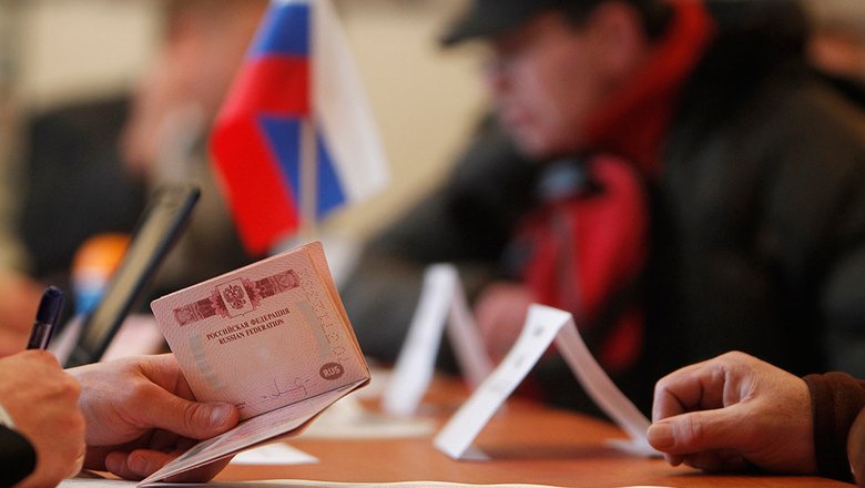 Электронные паспорта россиян будут содержать отпечатки пальцев