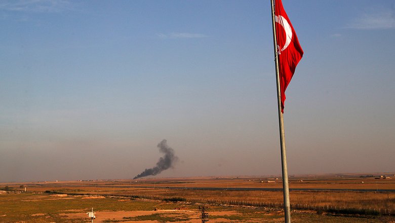 Источник рассказал о пострадавших из-за взрыва возле военной базы Турции в Сирии