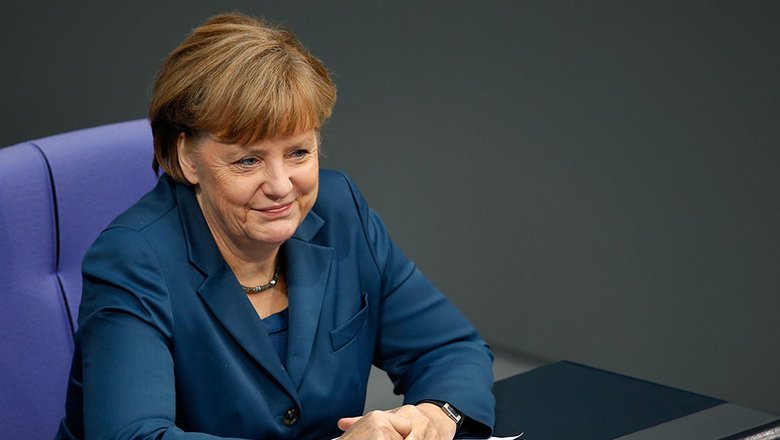 Меркель решила забрать полномочия у глав регионов для борьбы с COVID-19