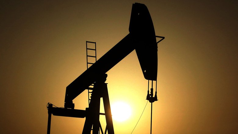 ОПЕК+ договорились о плавном восстановлении добычи нефти с мая