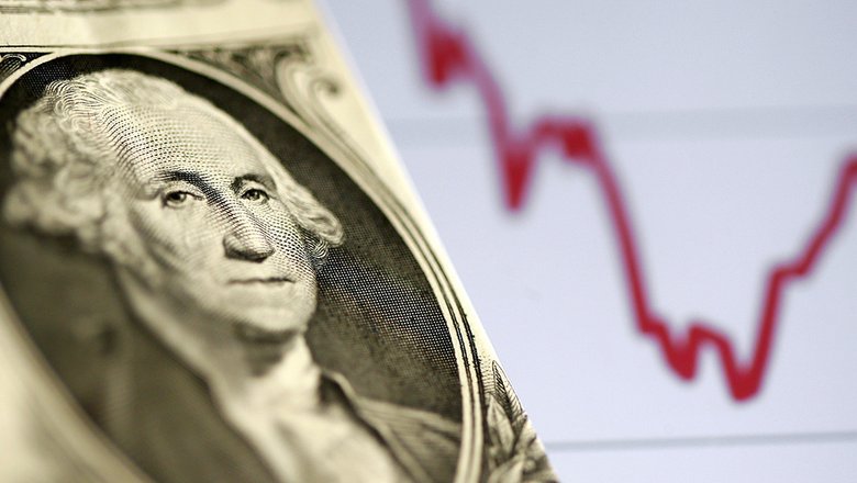 «Пряников нет, а кнуты заканчиваются»: инвесторы и экономисты назвали санкции США слишком «мягкими»