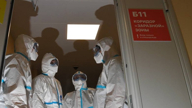 Число заразившихся коронавирусом в России выросло за сутки на 8 709