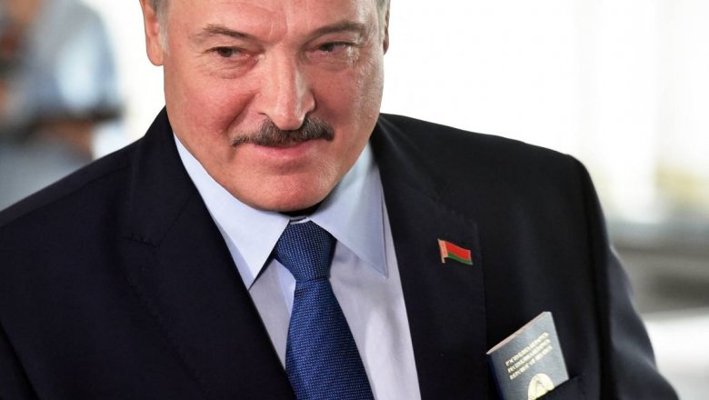 Лукашенко: Белоруссия изобрела собственную вакцину от COVID-19