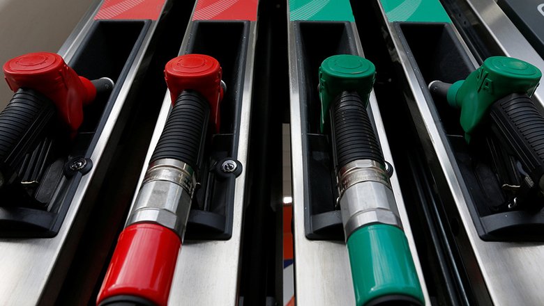 Мишустин обязал нефтяников продавать бензин независимым АЗС по рыночным ценам