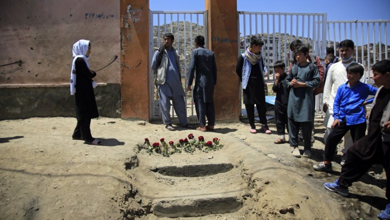 СМИ: число погибших при взрывах у школы в Кабуле возросло до 85