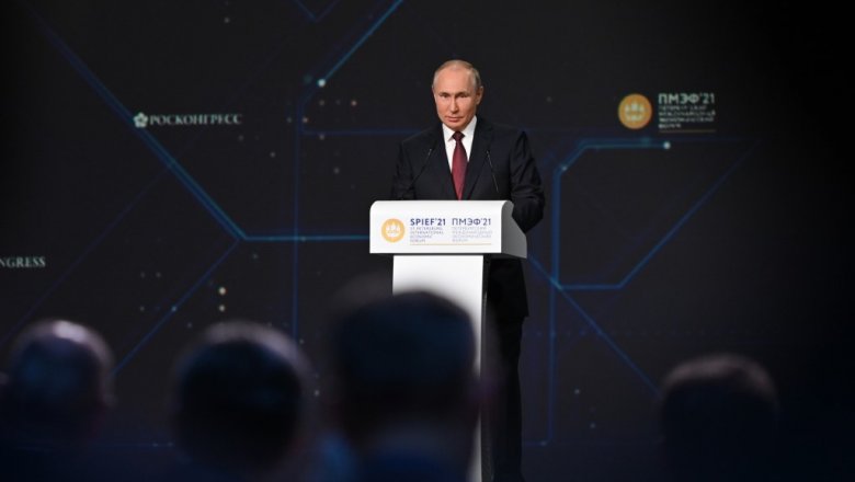 Ипотека, вакцинация и «Северный поток»: о чем говорил Путин на ПМЭФ