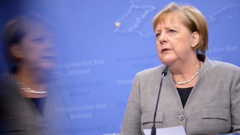Меркель отметила роль Украины в поставках газа из России