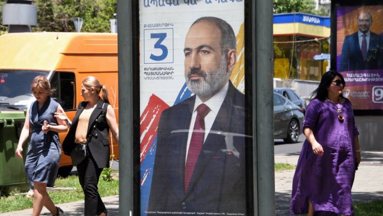 В Армении открылись избирательные участки на внеочередных выборах в парламент