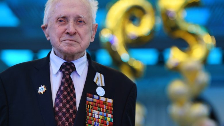 Задержаны мошенники, обокравшие 96-летнего ветерана Василия Пронина