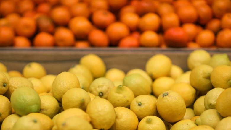 Лимоны стали самым подешевевшим за год продуктом