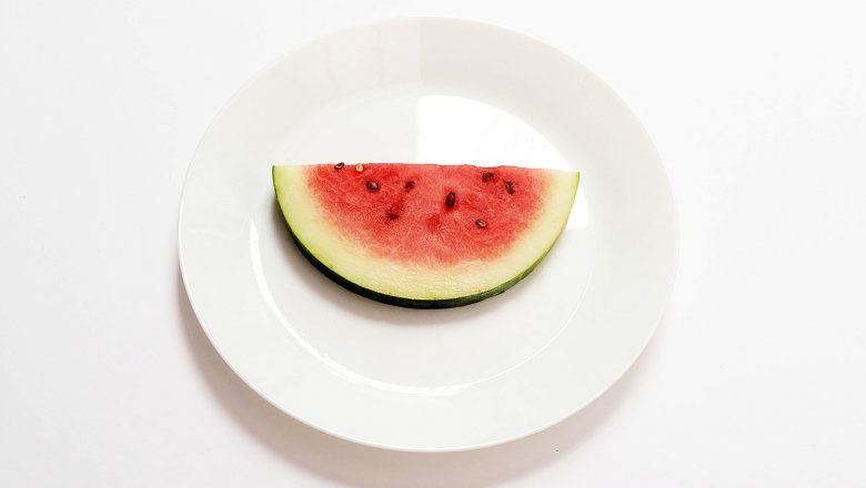 День арбуза: польза и вред самой летней ягоды (фото)