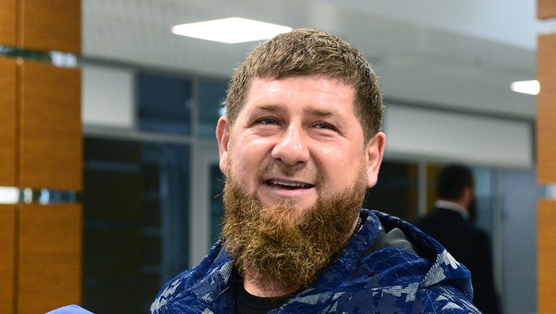 Кадыров позвал Байдена в Чечню, чтобы показать «куриных мужей» вместо петухов
