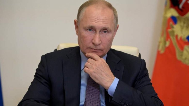 Путин продлил на 2022 год действие контрсанкций