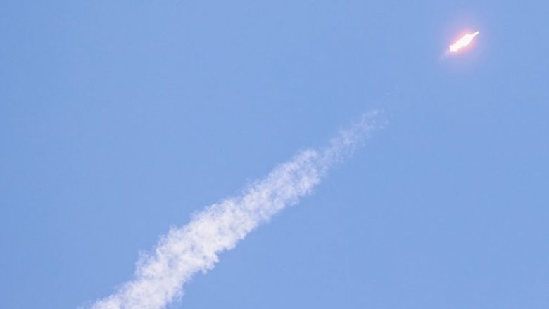 Южная Корея запустила свою первую космическую ракету «Нури»