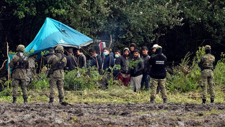 Мигранты попытались взять штурмом границу Польши со стороны Белоруссии