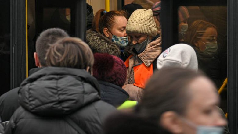 В РФ предложили ввести штраф в 300 тыс. за высадку детей из автобусов