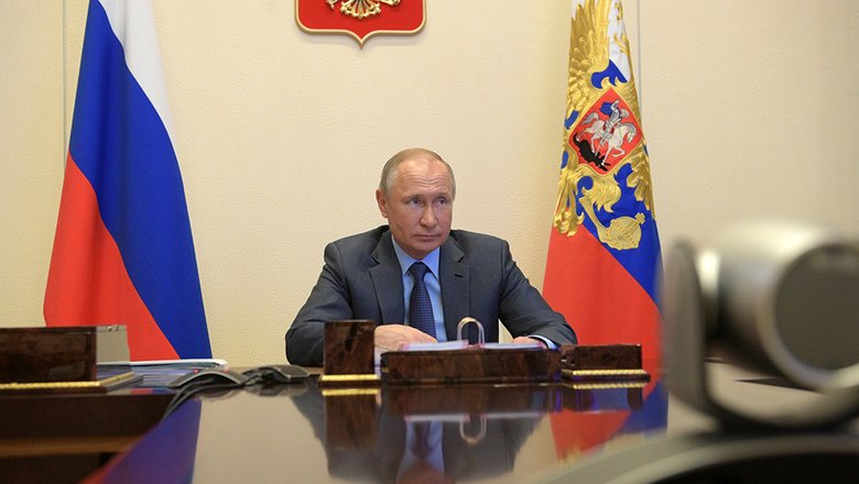 Путин потребовал от министра навести порядок с грузами на Дальнем Востоке