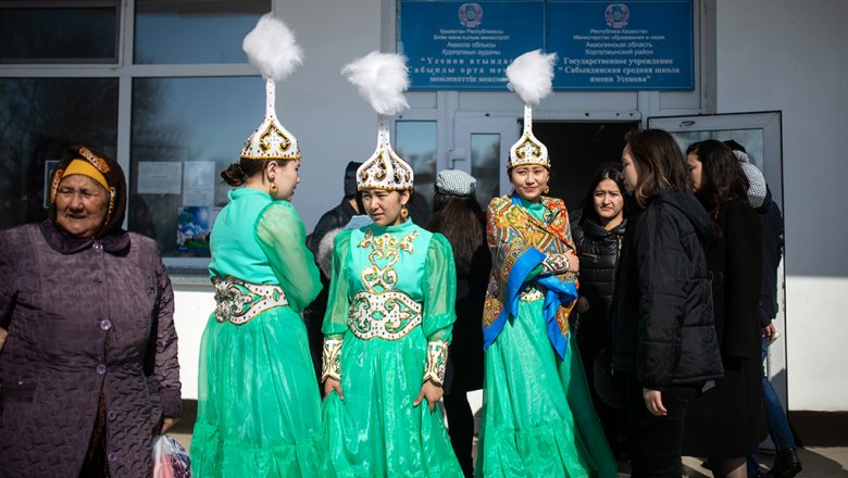 Почему в Казахстане полностью запрещают русский язык, на котором говорят миллионы граждан страны?