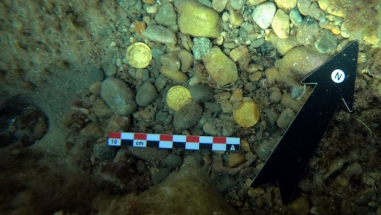 Дайверы-любители обнаружили клад римских монет