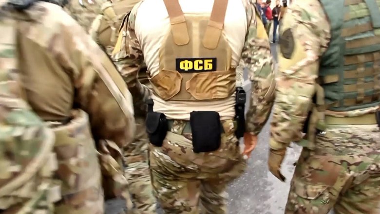 ФСБ сообщила о задержании 48 подпольных оружейников в 18 регионах