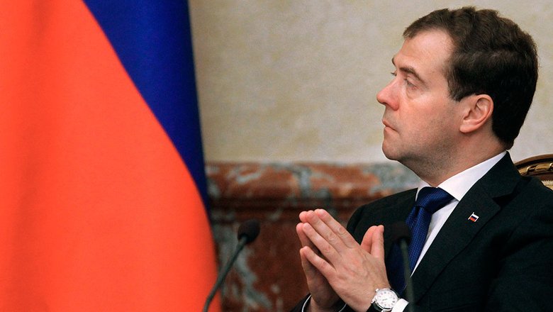 Медведев обвинил США в ухудшении отношений между Россией и Западом