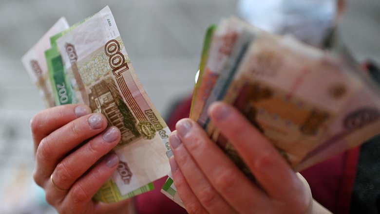 С 1 октября повышение зарплат ожидает миллионы россиян: кто и сколько получит